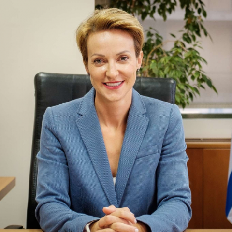 Alexandra Sdoukou