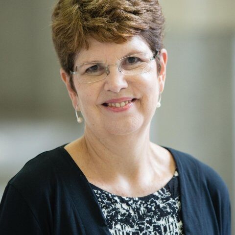 Robin Quinville 