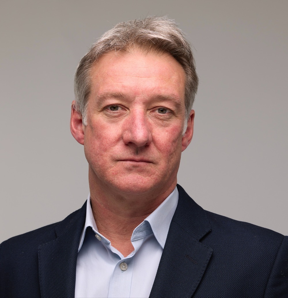 Simon Nixon