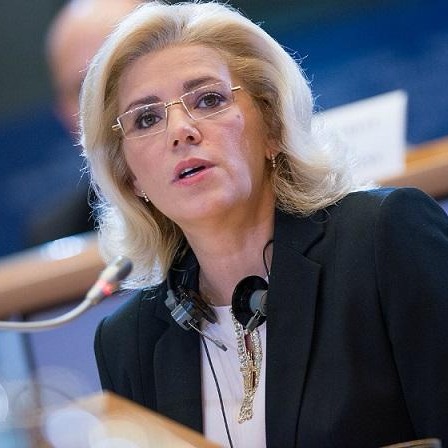 Corina Cretu