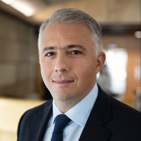 Vassilis Karamouzis