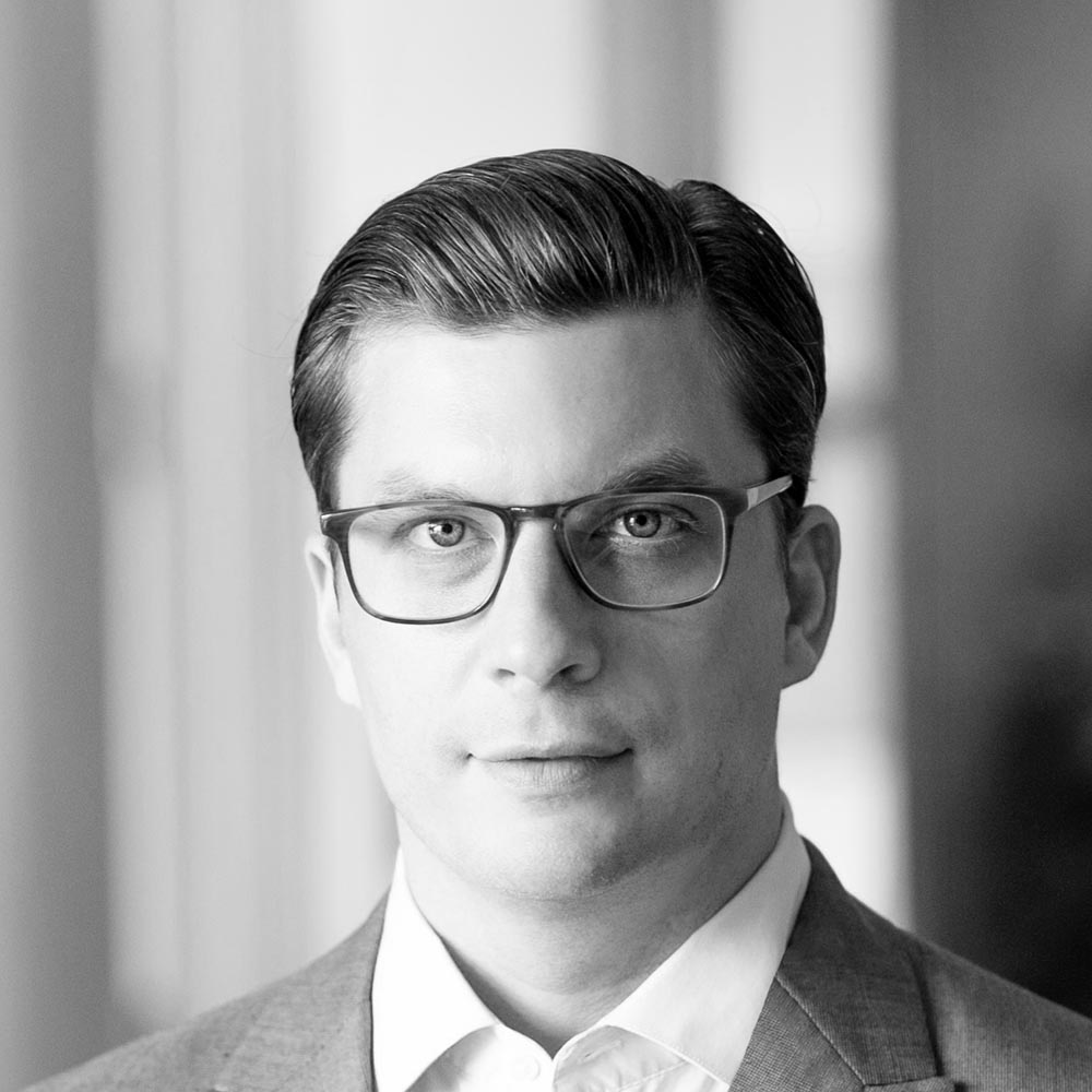Μichael  Hokenson 