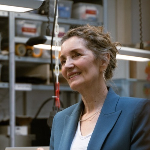 Caroline Bos