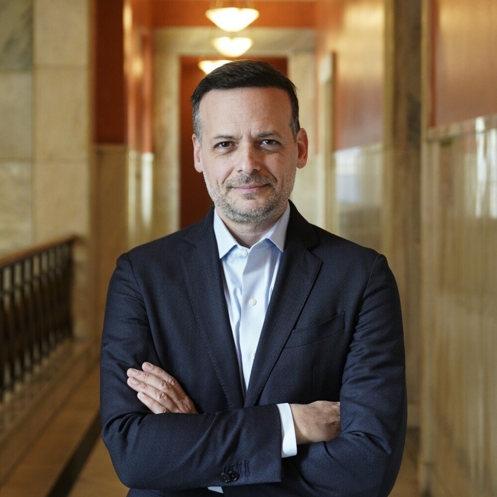 Haris  Doukas 