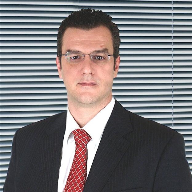 Stelios Karapiperis