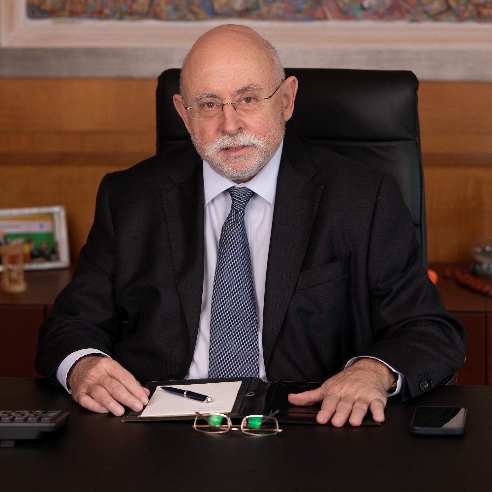 Dinos Benroubi