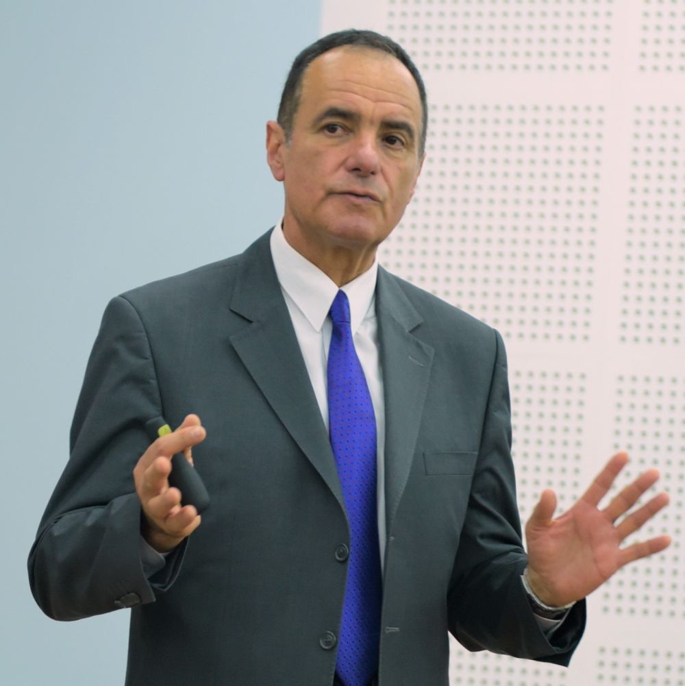 Roumen  Markov 