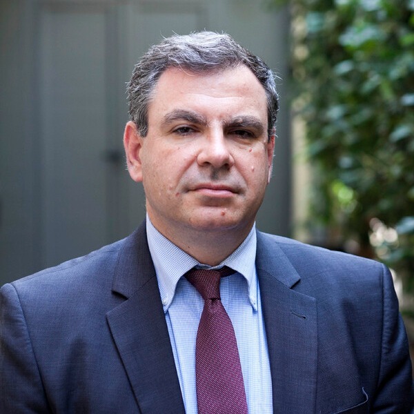 Nikos Vettas