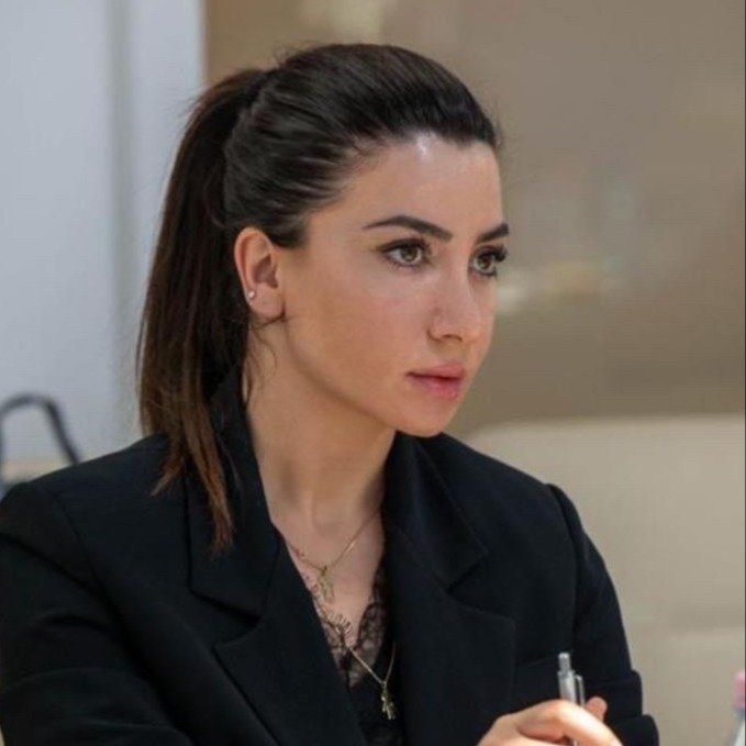 Laura Saro